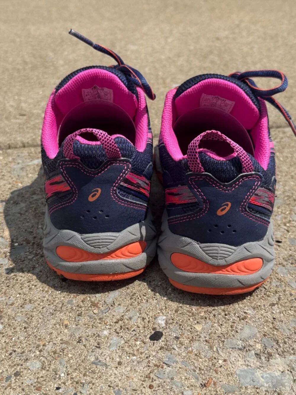 ASICS Gel Venture 5 Trail Running Shoes Gorpcore Athleisure Sz 7 W 2015